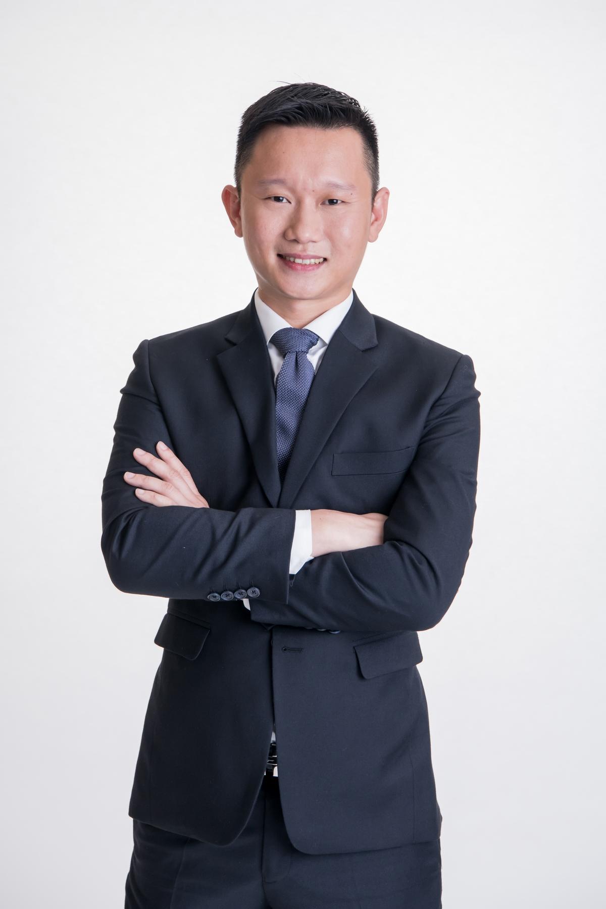 FRANK CHEN