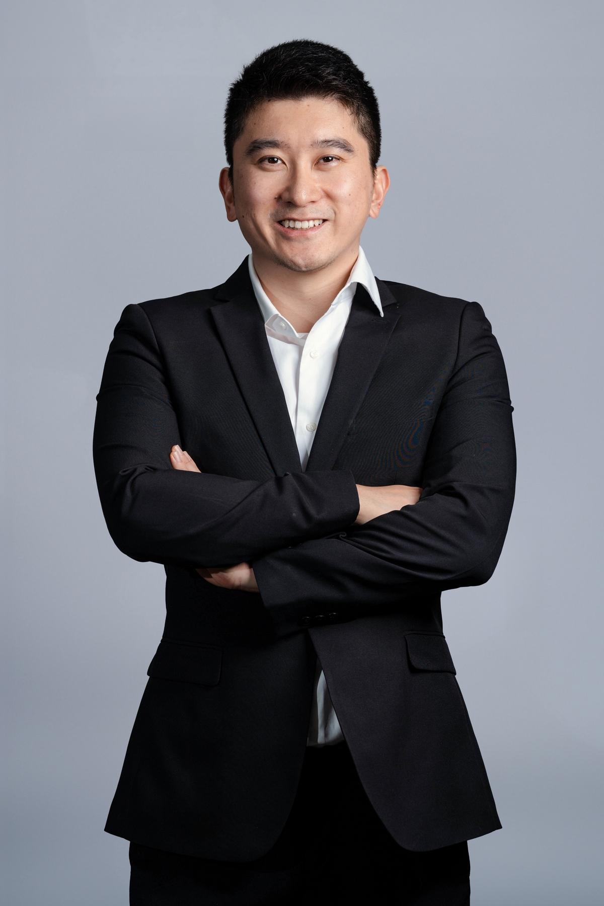JASON ZHANG