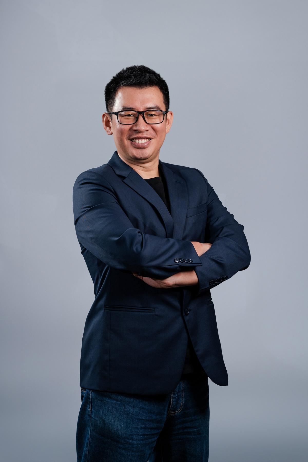 LAWRENCE LUAN