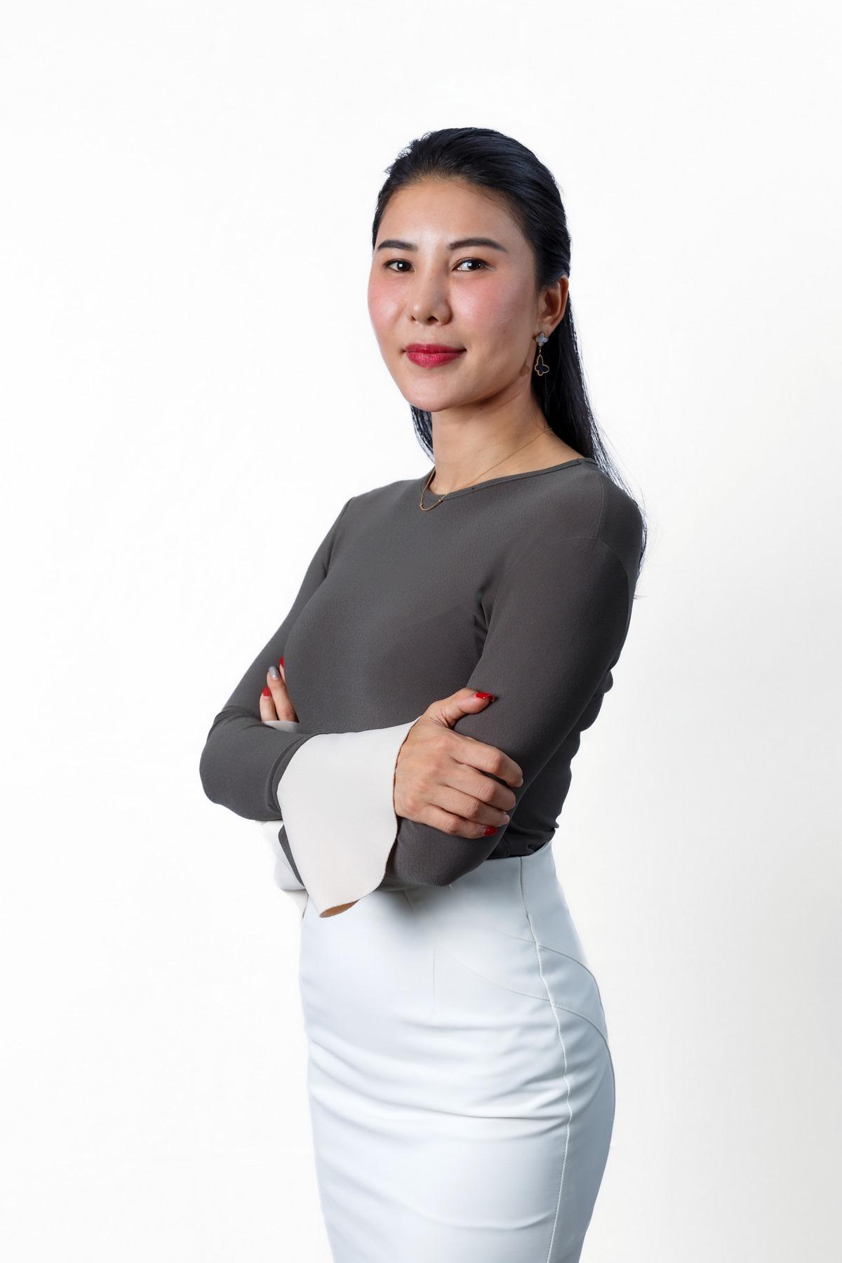 LYNN ZHANG
